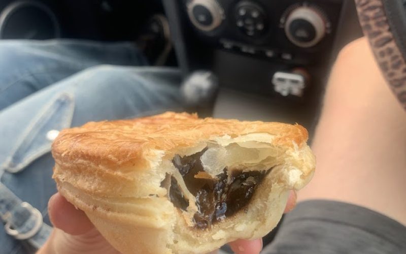 Pie Guy Reviews: Cascades Bakery & Cafe Pakuranga
